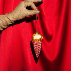 Vondels Pine Cone Ornament Fries